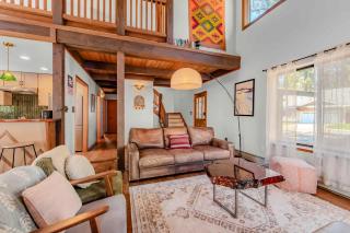 Lakewood Escape 3BR Retreat - 4