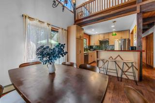 Lakewood Escape 3BR Retreat - 1