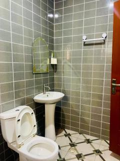 Vienna City Pub Apartment Ghana - 1