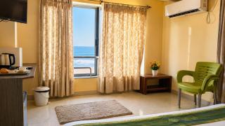 FRONT SEA VIEW HOTEL OJOTRIP LAXMI - Near Light House Beach & Swargadwar Beach - 3
