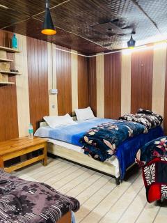 Moonlight huts camps - 3