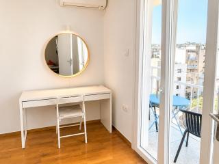 Krezias Apartments ST 6 Acropolis View - 3