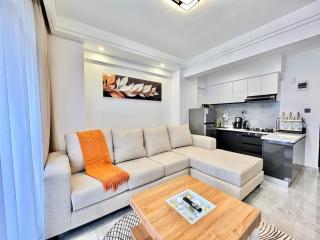 M&E Luxury Suites, Kilimani - Fully Furnished 1-Bedroom - 2