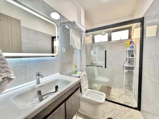 M&E Luxury Suites, Kilimani - Fully-Furnished Partitioned Mini 1-Bedroom - 7