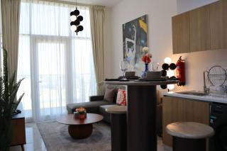 Luxe 1BR Haven - Calm Modern Escape - 7