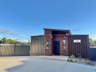 Container on Callista - Modern Coastal Escape - 0
