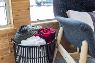 Minimalist Hideaway | WiFi, BBQ, Smart TV, Close t - 1