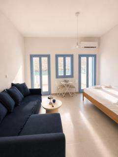 Little Beachfront Home in Kamares, Sifnos - 9