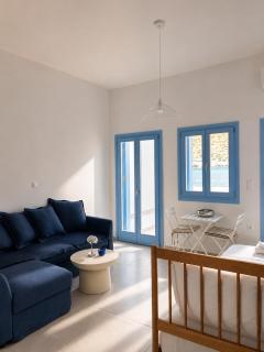 Little Beachfront Home in Kamares, Sifnos - 7