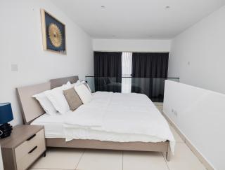 Embassy Gardens Duplex by HDG - 1