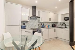 1 Bedford House - Close to Town and Seafront - 1