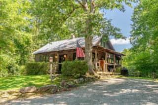 Horseshoe Hollow · Horseshoe Hollow, Private Log Cabin on 10 acr - 0