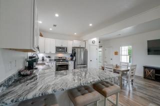 Little Rock Family Home, 1 Mi to Dtwn - 9
