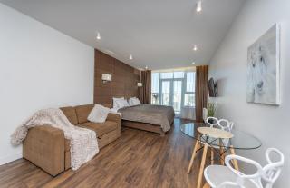 Center Skyline Luxury Apt - 8