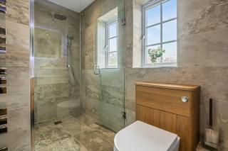 Flexible 5 Bedroom House with Games Room near EMA - 5