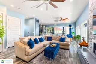 5BR Beachfront Retreat w Private Pool Balconies - 8