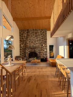 Modern Chalet with Mountain Views in Lac Superieur - 4