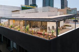 Zielo Londres ,Modern Stay with AC & Rooftop Terrace - 8