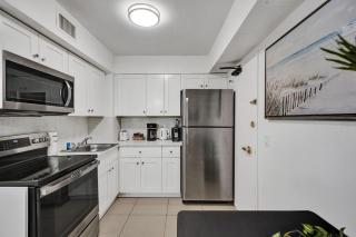 Ocean View condo w beach service 411 - 1