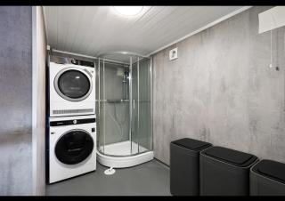 Spacious 1-Bedroom Guest Suite in Krokstadelva - 5