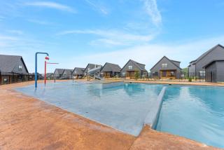Family Fun · Hot Tub + Kids Slides + Pool · Golf - 8