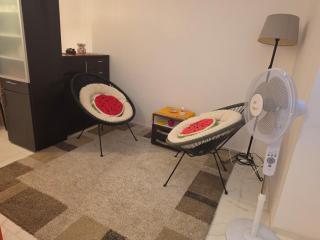 Una's House of Joy - 2