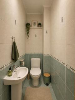 Spacious 3 Room Apartment with 2 Bedrooms on Nazarbayev Avenue - 7