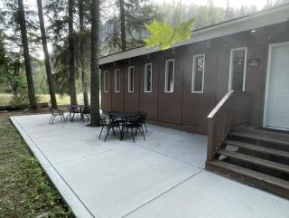 Wilderness West Resort Cabin 5 - 9