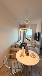 Apartamento Completo com Ar, Varanda e Mercado 24h - 9