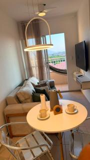 Apartamento Completo com Ar, Varanda e Mercado 24h - 7