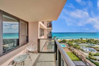 Amazing Ocean View Condo Beach Service 1111 - 9