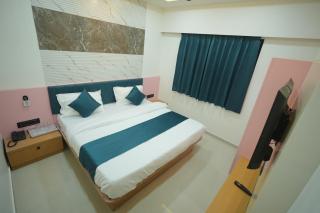Hotel Stay Zone - 1
