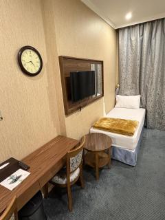 Town House Hotel - Shuttle service to Haram - 2