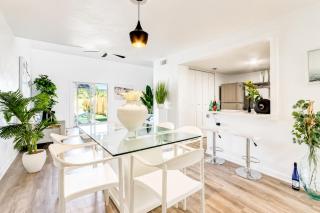 Lux Beach Cabana - Close to Beach & Restaurants - 2