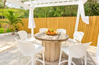 Lux Beach Cabana - Close to Beach & Restaurants - 5