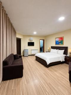 RockCliff Resort 2 Bedroom Suite at Kashmir Point - 10 min to GPO - 0