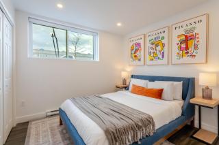 Chic City Hideaway, Vibrant Heart of Montreal - 7