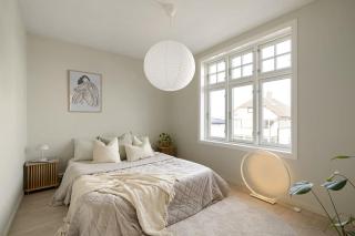 One Bedroom, EV-charging, walk-in closet, garage - 0