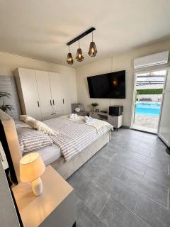 XXL Rooms Osijek - 4