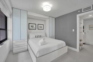 Ocean View Elegant 2BDR 2BA Condo Beach Access 714 - 9
