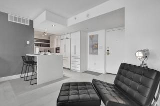Ocean View Elegant 2BDR 2BA Condo Beach Access 714 - 2