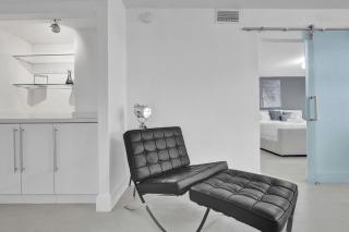 Ocean View Elegant 2BDR 2BA Condo Beach Access 714 - 1