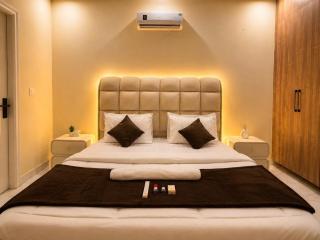 Luxury 2BHK Fast Wifi Bahria Town Phase 7 - 3