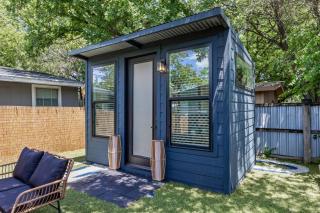 South Austin Hideaway Yard + Game Room - 1