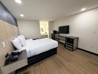 Spring Place Inn & Suites - 2
