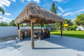 Miami amazing location, Luxury & Spacious, Large pool, BBQ, Game room, Pool - 7