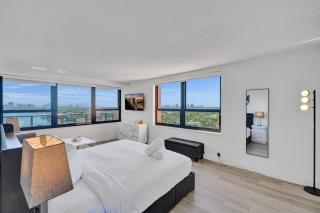 Luxury Ocean View Condo with Beach Service 1521 - 9