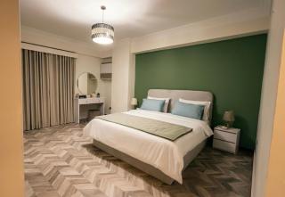 Elegant 3BR Maadi Residence with 75 inch TV and Fast WiFi - 0