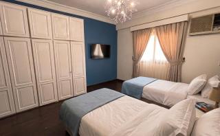 Elegant 3BR Maadi Residence with 75 inch TV and Fast WiFi - 7