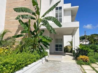 Stylish Condo Steps From Beach! - 8